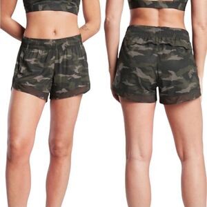 ATHLETA Printed Mesh Racer Run Shorts 4” Camo Mesh Green Women’s Size Small